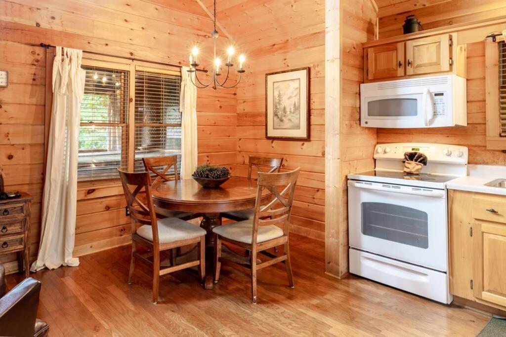 Nice View Fireplace, Hot Tub, Porch Bed, Private セバービル エクステリア 写真